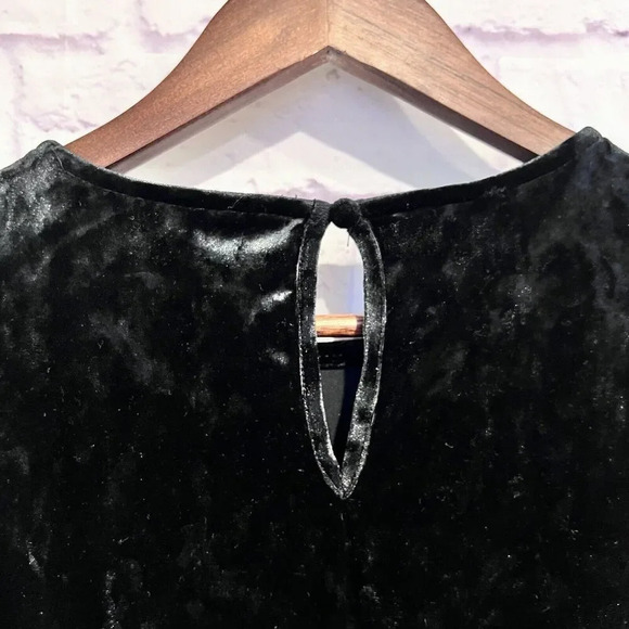 Who What Wear Black Velvet Dress Size Small Midi Short Sleeve Party Holiday - Picture 8 of 14